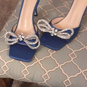 Elegant Blue Women's Heels with Rhinestone Bow